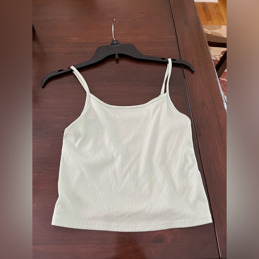 Lot of three cropped camis - Picture 3 of 8